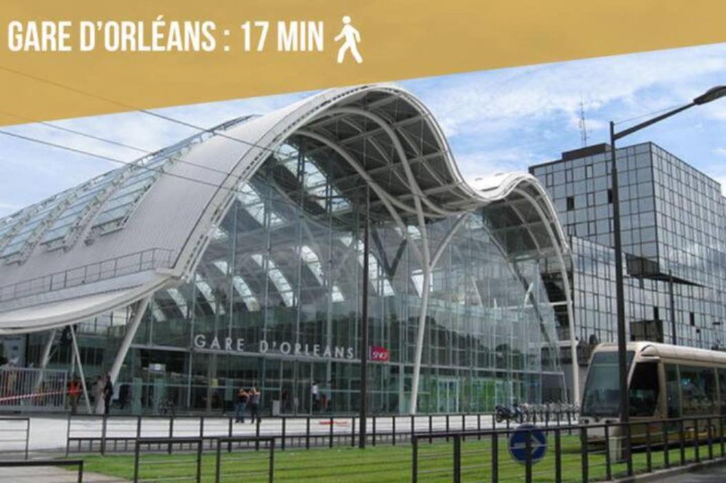 Colonel Moutarde *T2* Centre Ville Orléans Extérieur photo